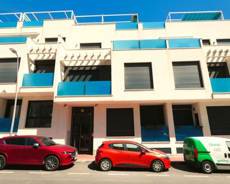 3 Zimmer Apartment zu verkaufen in Torrevieja mit Pool - 229.000 € (Ref: 10167370)