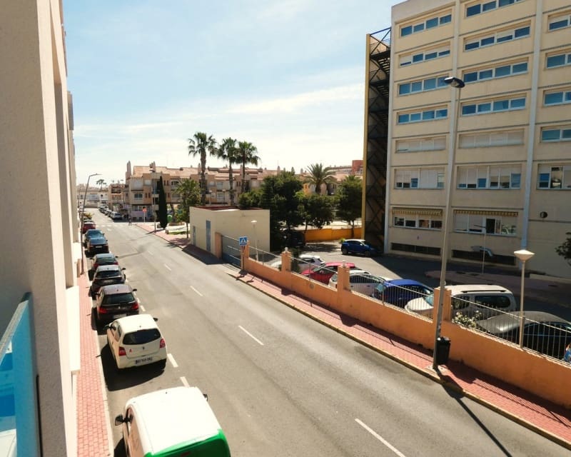 3 Zimmer Apartment zu verkaufen in Torrevieja mit Pool - 229.000 € (Ref: 10167370)