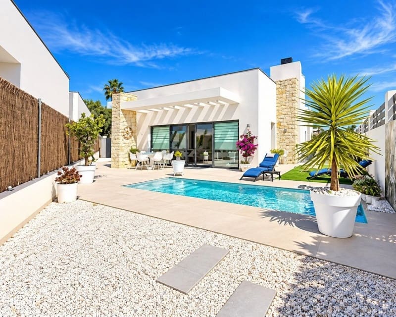 3 Zimmer Villa zu verkaufen in Villamartin mit Pool - 524.900 € (Ref: 10167371)