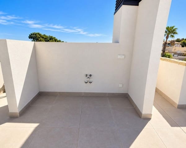 3 Zimmer Villa zu verkaufen in Villamartin, Orihuela mit Pool - 524.900 € (Ref: 10167371)