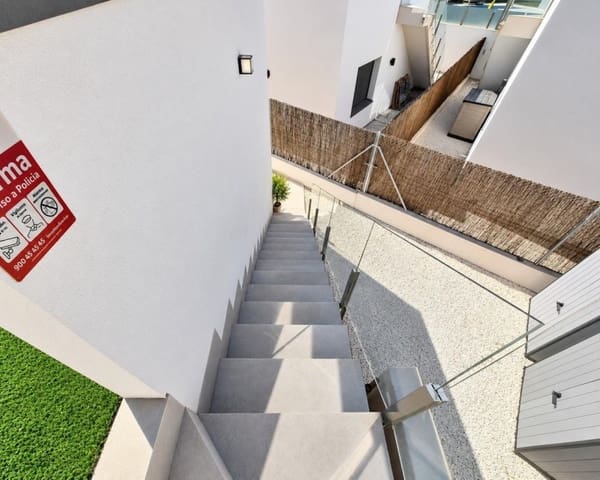 3 Zimmer Villa zu verkaufen in Villamartin, Orihuela mit Pool - 524.900 € (Ref: 10167371)