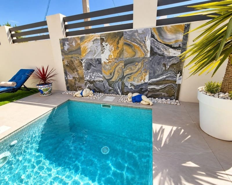 3 Zimmer Villa zu verkaufen in Villamartin mit Pool - 524.900 € (Ref: 10167371)
