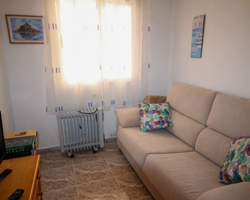 4 soveværelse Byhus til salg i Villamartin med swimmingpool garage - € 225.000 (Ref: 10167372)