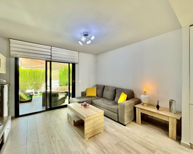 2 sovrum Lägenhet till salu i Villamartin med pool - 220 000 € (Ref: 10167377)