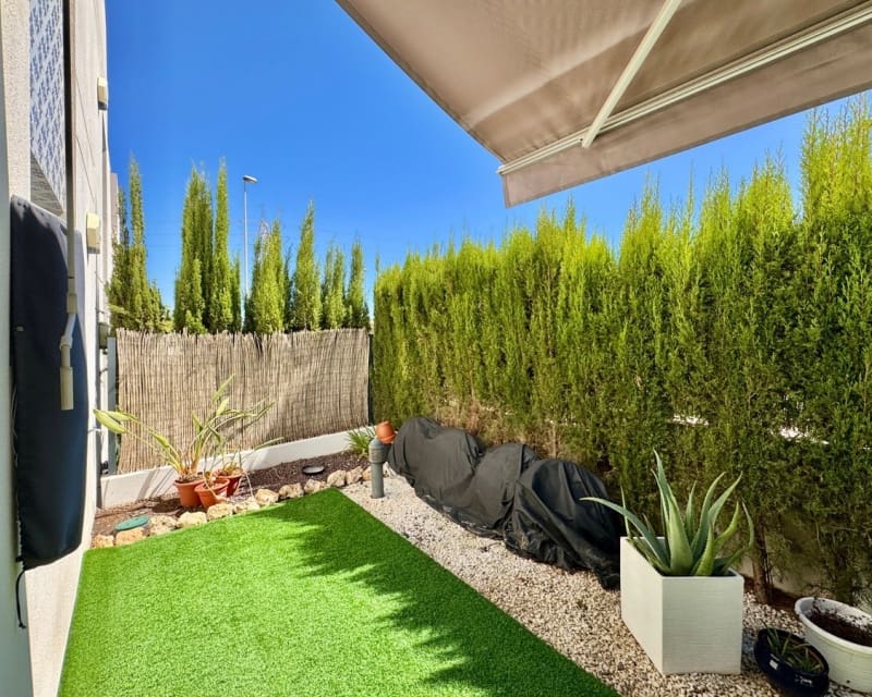 2 sovrum Lägenhet till salu i Villamartin med pool - 220 000 € (Ref: 10167377)