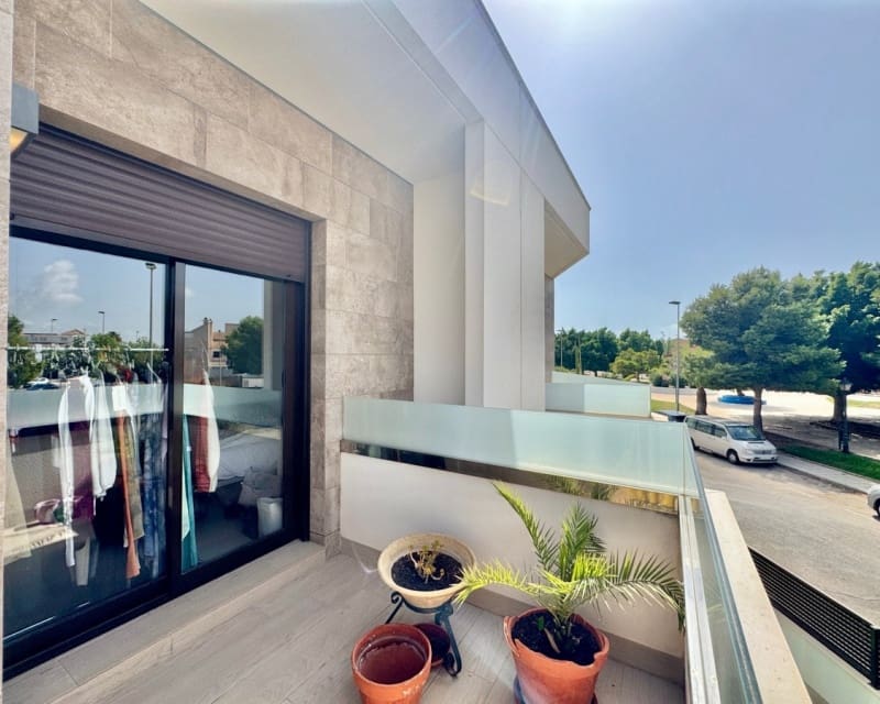 3 bedroom Townhouse for sale in San Pedro del Pinatar with pool - € 395,000 (Ref: 10167378)