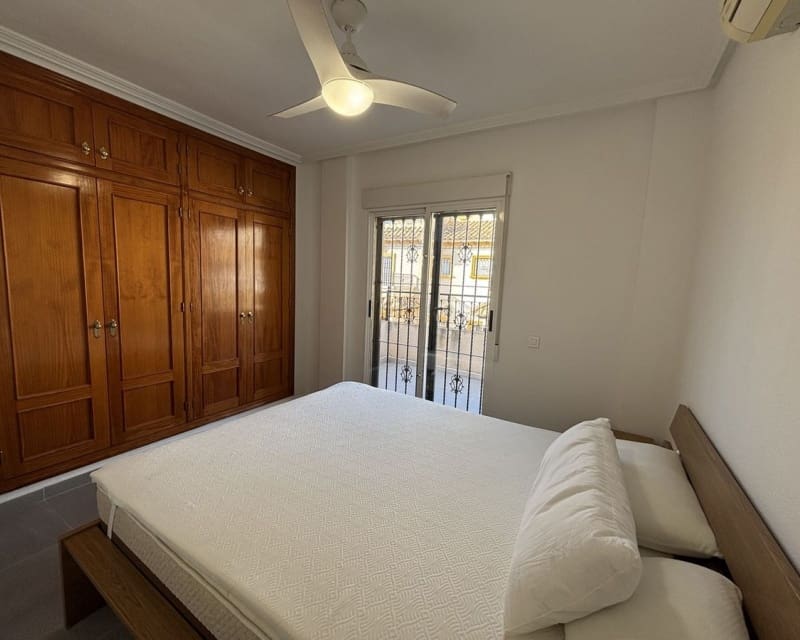 3 bedroom Townhouse for sale in La Zenia with pool - € 285,000 (Ref: 10167379)