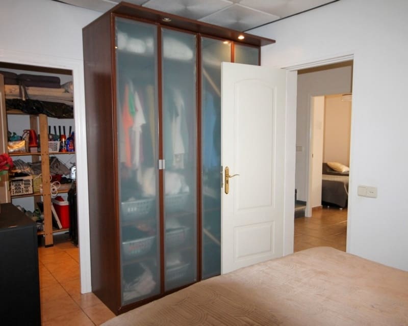 4 soveværelse Byhus til salg i Villamartin med swimmingpool garage - € 269.000 (Ref: 10167381)