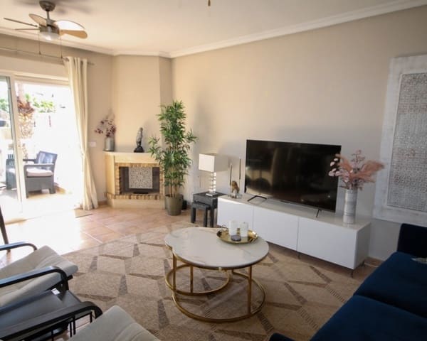 4 soveværelse Byhus til salg i Villamartin, Orihuela med swimmingpool garage - € 269.000 (Ref: 10167381)