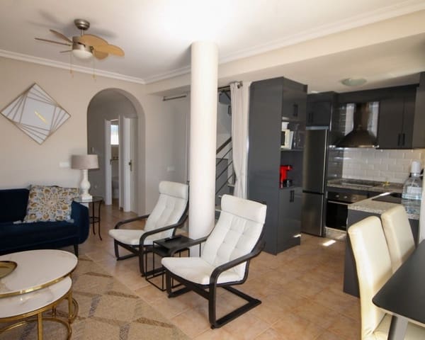 4 soveværelse Byhus til salg i Villamartin, Orihuela med swimmingpool garage - € 269.000 (Ref: 10167381)