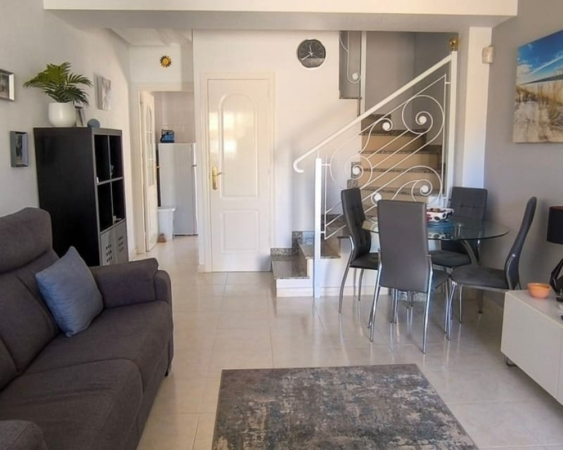 2 soveværelse Byhus til salg i Dona Pepa med swimmingpool - € 189.950 (Ref: 10167382)