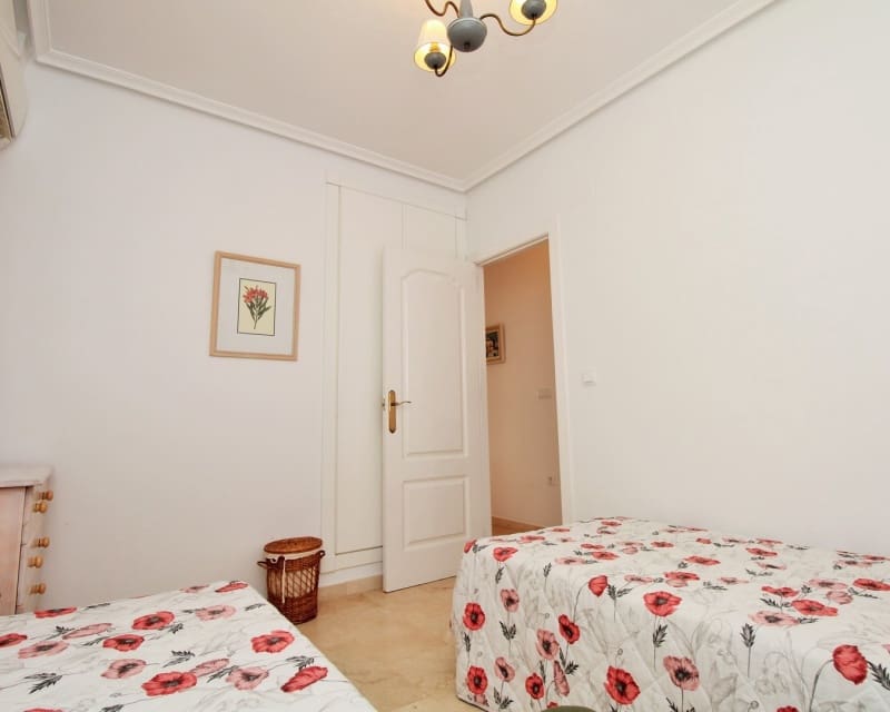 2 sovrum Lägenhet till salu i Villamartin med pool - 189 950 € (Ref: 10167385)