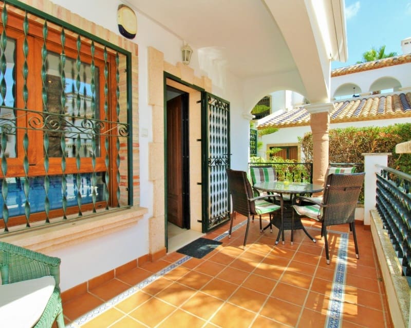 2 sovrum Lägenhet till salu i Villamartin med pool - 189 950 € (Ref: 10167385)