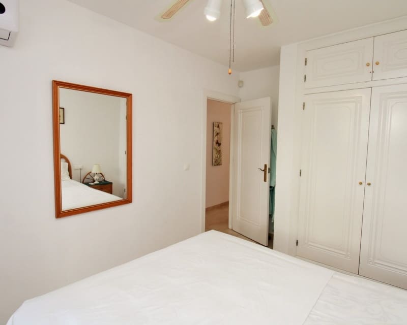 2 soveværelse Bungalow til salg i Villamartin med swimmingpool - € 219.950 (Ref: 10167386)