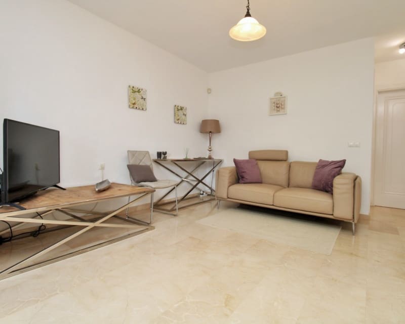 2 soveværelse Bungalow til salg i Villamartin med swimmingpool - € 219.950 (Ref: 10167386)