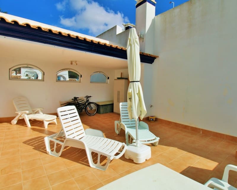 2 soveværelse Bungalow til salg i Villamartin med swimmingpool - € 219.950 (Ref: 10167386)