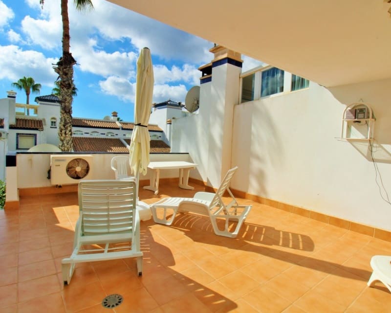 2 soveværelse Bungalow til salg i Villamartin med swimmingpool - € 219.950 (Ref: 10167386)