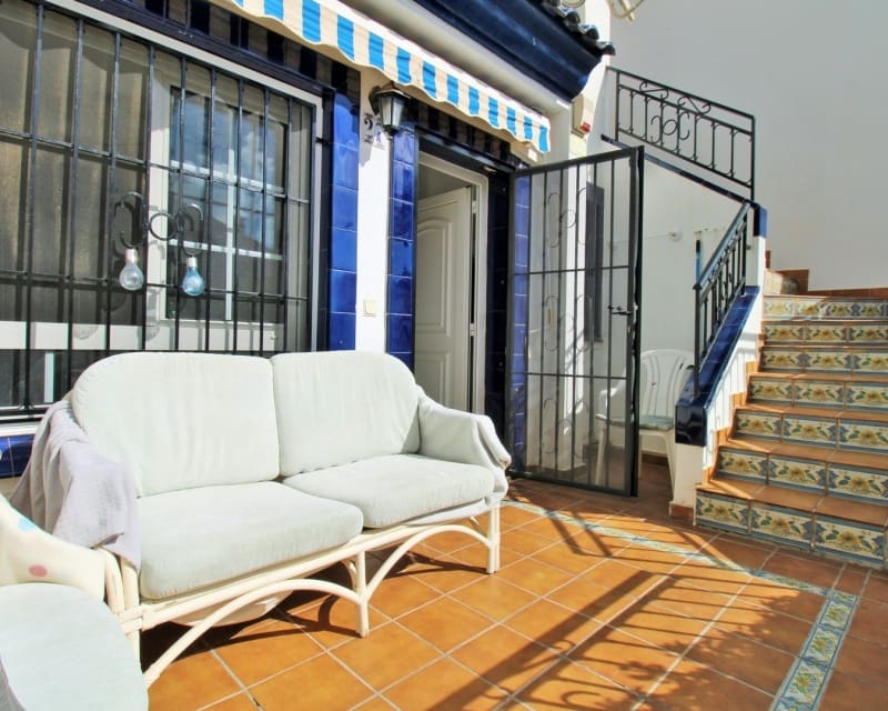2 soveværelse Bungalow til salg i Villamartin med swimmingpool - € 219.950 (Ref: 10167386)