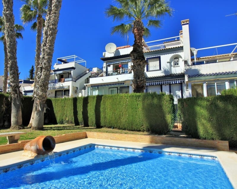 2 soveværelse Bungalow til salg i Villamartin med swimmingpool - € 219.950 (Ref: 10167386)