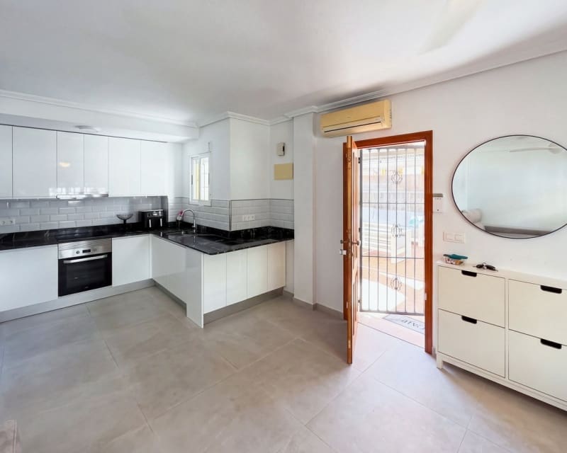 3 slaapkamer Huis te koop in Cabo Roig met zwembad - € 285.000 (Ref: 10167388)
