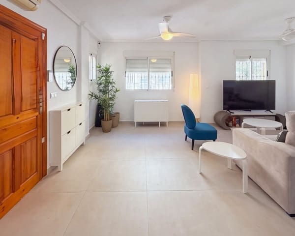 3 slaapkamer Huis te koop in Cabo Roig, Orihuela met zwembad - € 285.000 (Ref: 10167388)