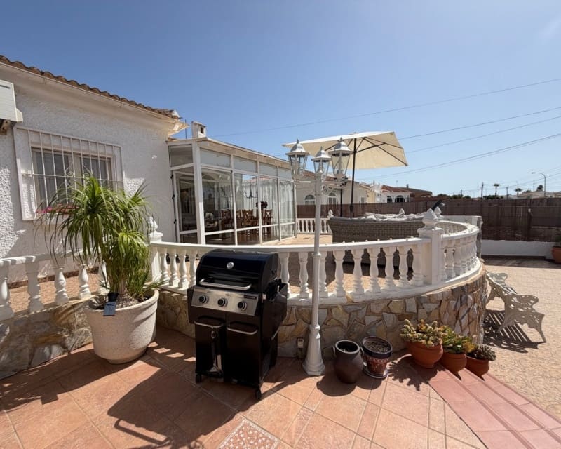 3 soveværelse Villa til salg i San Luis med swimmingpool garage - € 399.900 (Ref: 10167390)
