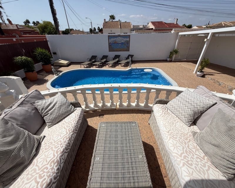 3 soveværelse Villa til salg i San Luis med swimmingpool garage - € 399.900 (Ref: 10167390)