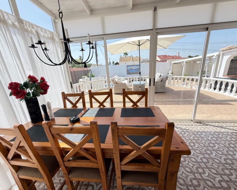 3 soveværelse Villa til salg i San Luis med swimmingpool garage - € 399.900 (Ref: 10167390)