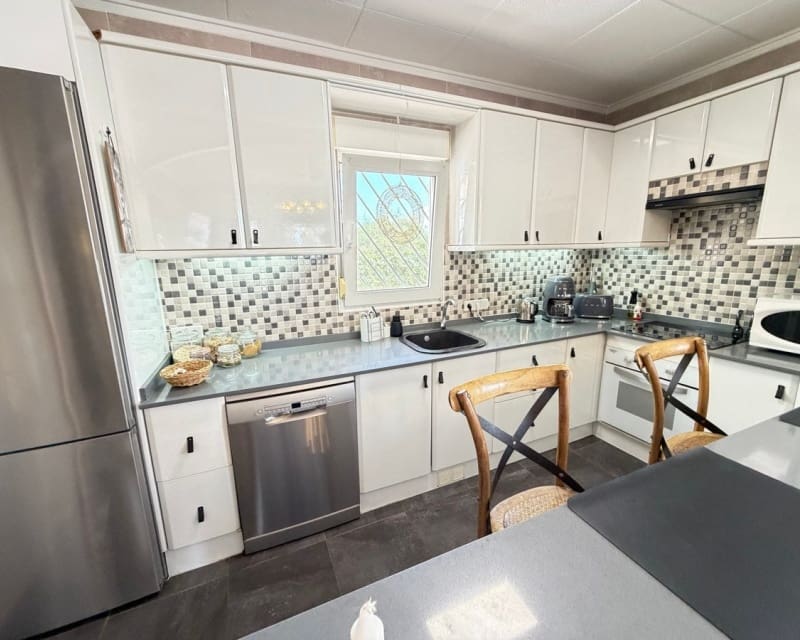 3 soveværelse Villa til salg i San Luis med swimmingpool garage - € 399.900 (Ref: 10167390)
