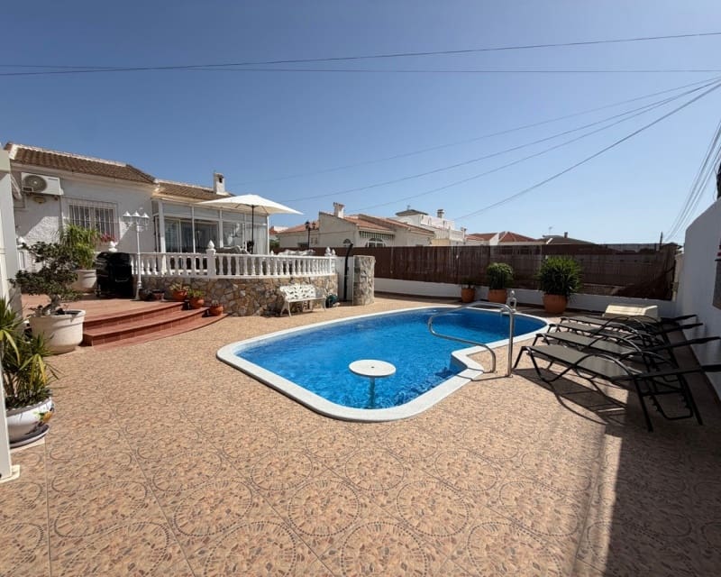3 soveværelse Villa til salg i San Luis med swimmingpool garage - € 399.900 (Ref: 10167390)