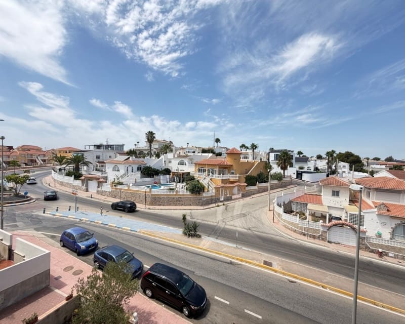 2 sovrum Lägenhet till salu i Villamartin med pool - 139 995 € (Ref: 10167391)