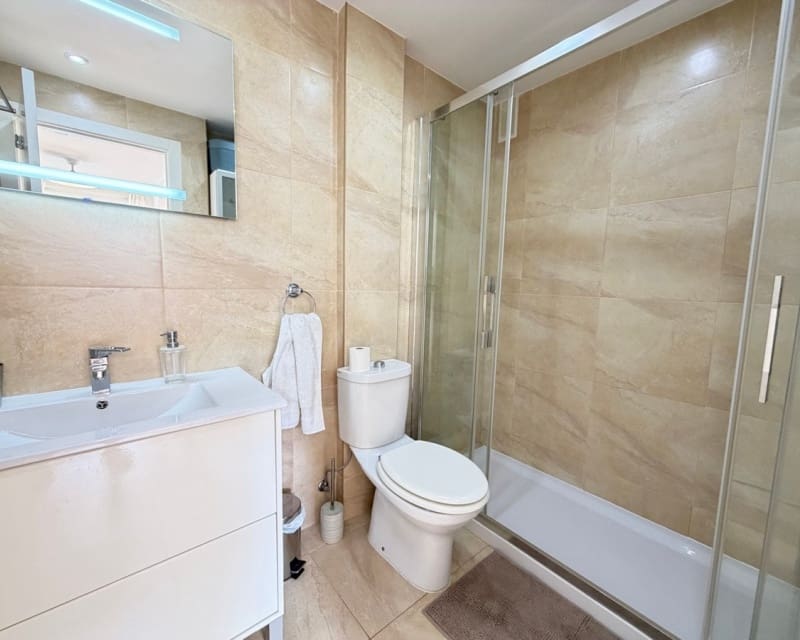 2 soveværelse Lejlighed til salg i Villamartin med swimmingpool - € 189.900 (Ref: 10167394)