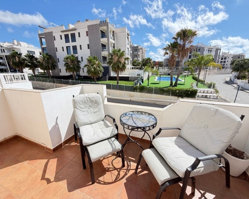 2 soveværelse Lejlighed til salg i Villamartin med swimmingpool - € 189.900 (Ref: 10167394)