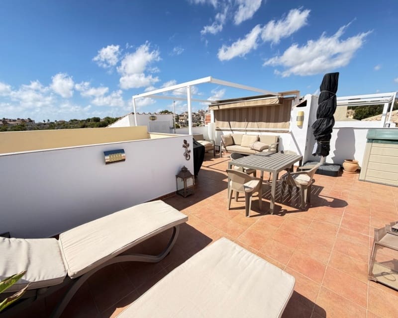 2 soveværelse Lejlighed til salg i Villamartin med swimmingpool - € 189.900 (Ref: 10167394)