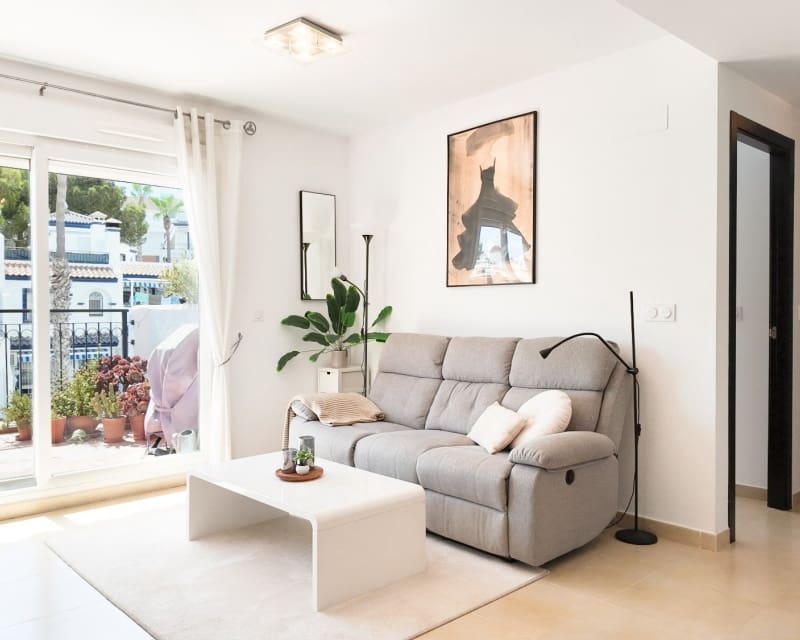 2 soveværelse Lejlighed til salg i Villamartin med swimmingpool - € 269.000 (Ref: 10167395)