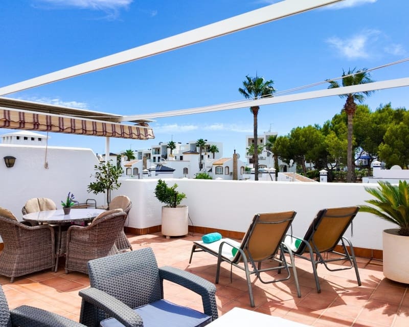 2 soveværelse Lejlighed til salg i Villamartin med swimmingpool - € 269.000 (Ref: 10167395)