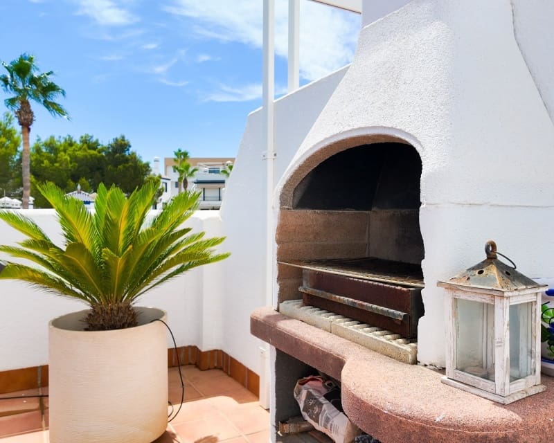2 soveværelse Lejlighed til salg i Villamartin med swimmingpool - € 269.000 (Ref: 10167395)