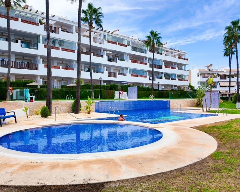 2 soveværelse Lejlighed til salg i Villamartin med swimmingpool - € 269.000 (Ref: 10167395)