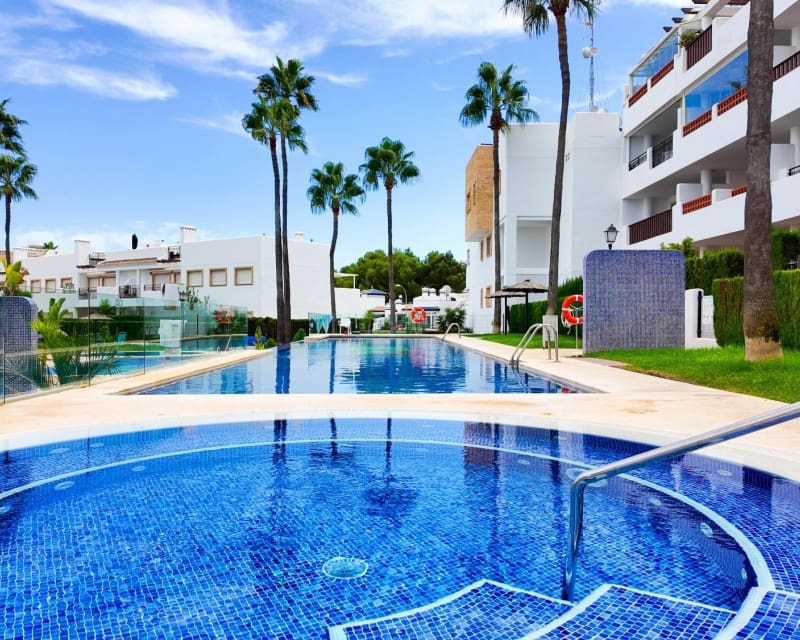 2 soveværelse Lejlighed til salg i Villamartin med swimmingpool - € 269.000 (Ref: 10167395)