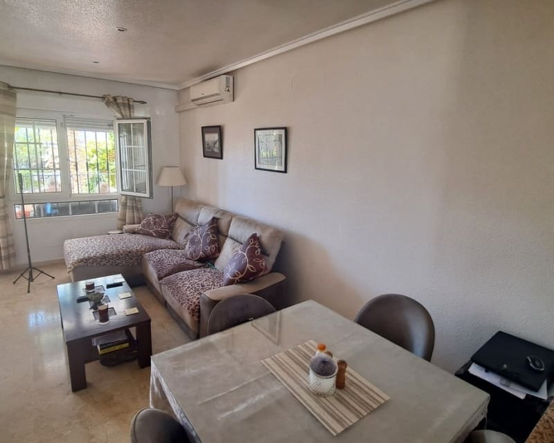2 quarto Casa em Banda para venda em Villamartin com piscina - 249 995 € (Ref: 10167398)