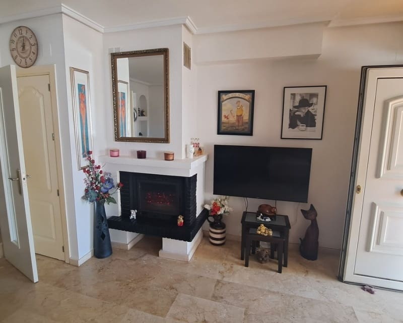 2 quarto Casa em Banda para venda em Villamartin com piscina - 249 995 € (Ref: 10167398)
