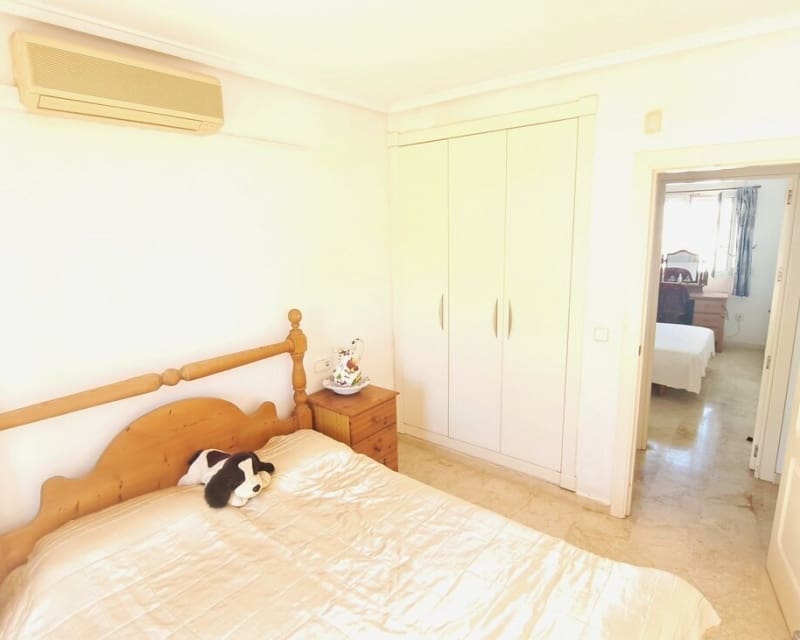 2 quarto Casa em Banda para venda em Villamartin com piscina - 249 995 € (Ref: 10167398)