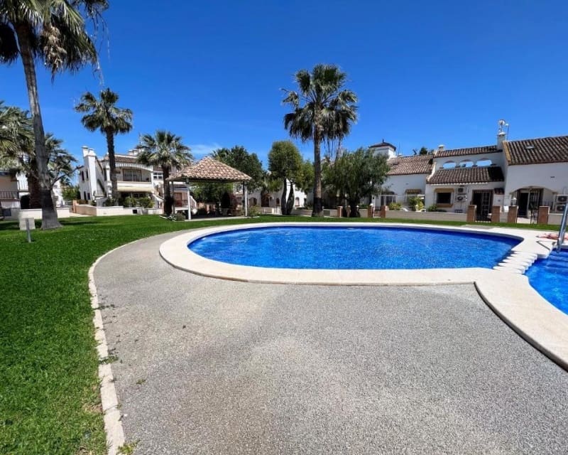2 quarto Casa em Banda para venda em Villamartin com piscina - 249 995 € (Ref: 10167398)