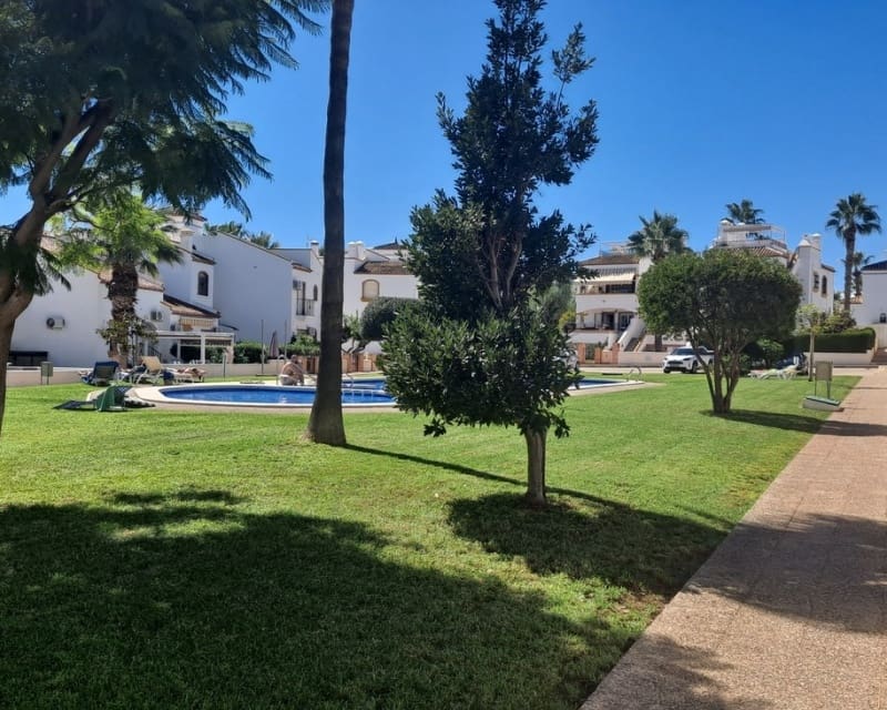 2 quarto Casa em Banda para venda em Villamartin com piscina - 249 995 € (Ref: 10167398)