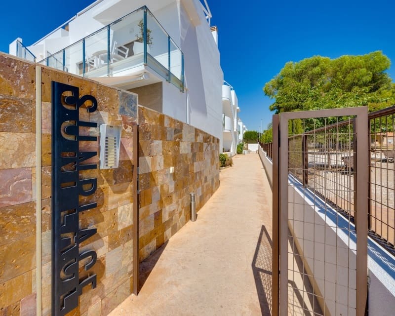2 slaapkamer Appartement te koop in Pilar de la Horadada met zwembad - € 249.900 (Ref: 10167399)