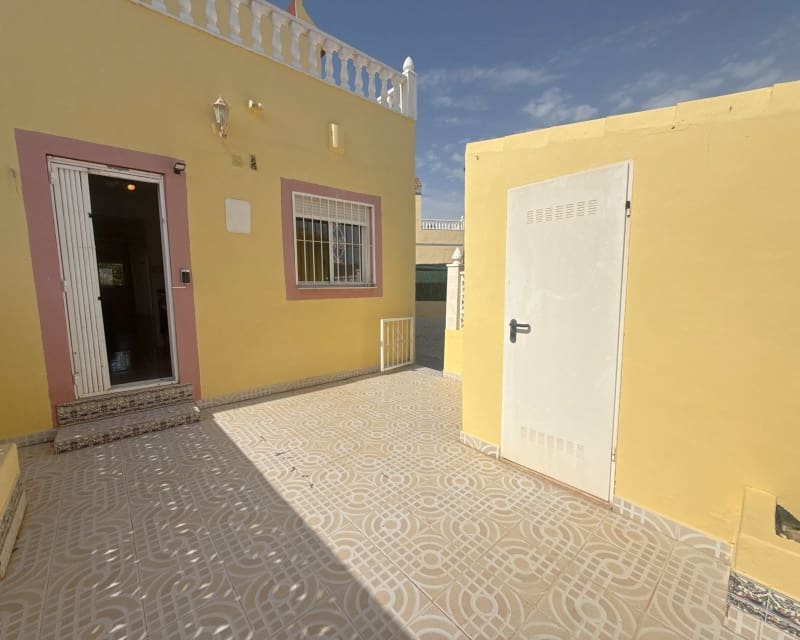 3 bedroom Townhouse for sale in La Zenia with pool garage - € 269,950 (Ref: 10167401)
