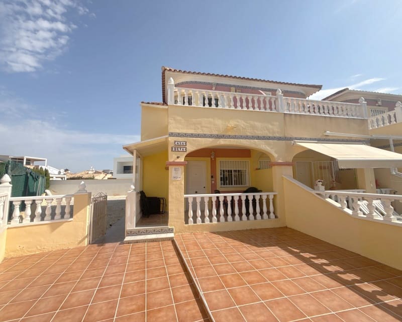 3 bedroom Townhouse for sale in La Zenia with pool garage - € 269,950 (Ref: 10167401)