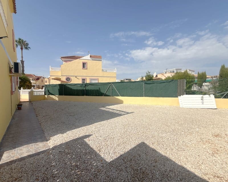 3 bedroom Townhouse for sale in La Zenia with pool garage - € 269,950 (Ref: 10167401)