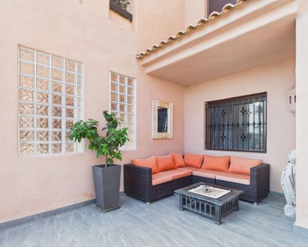 3 chambre Appartement à vendre à Centro, Los Alcázares avec piscine garage - 249 899 € (Ref: 10167403)