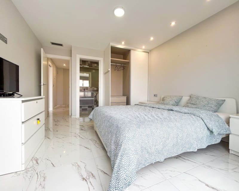 3 makuuhuone Huvila myytävänä paikassa Villamartin mukana uima-altaan - 379 995 € (Ref: 10167405)
